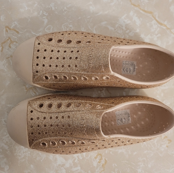 Native Glitter Shoes - Picture 5 of 5